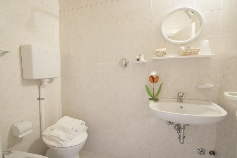 Hotel Lagomaggio Rimini Kültér fotó