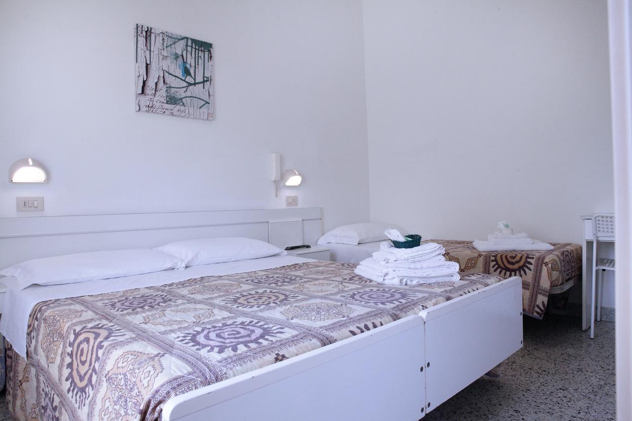 Hotel Lagomaggio Rimini Kültér fotó