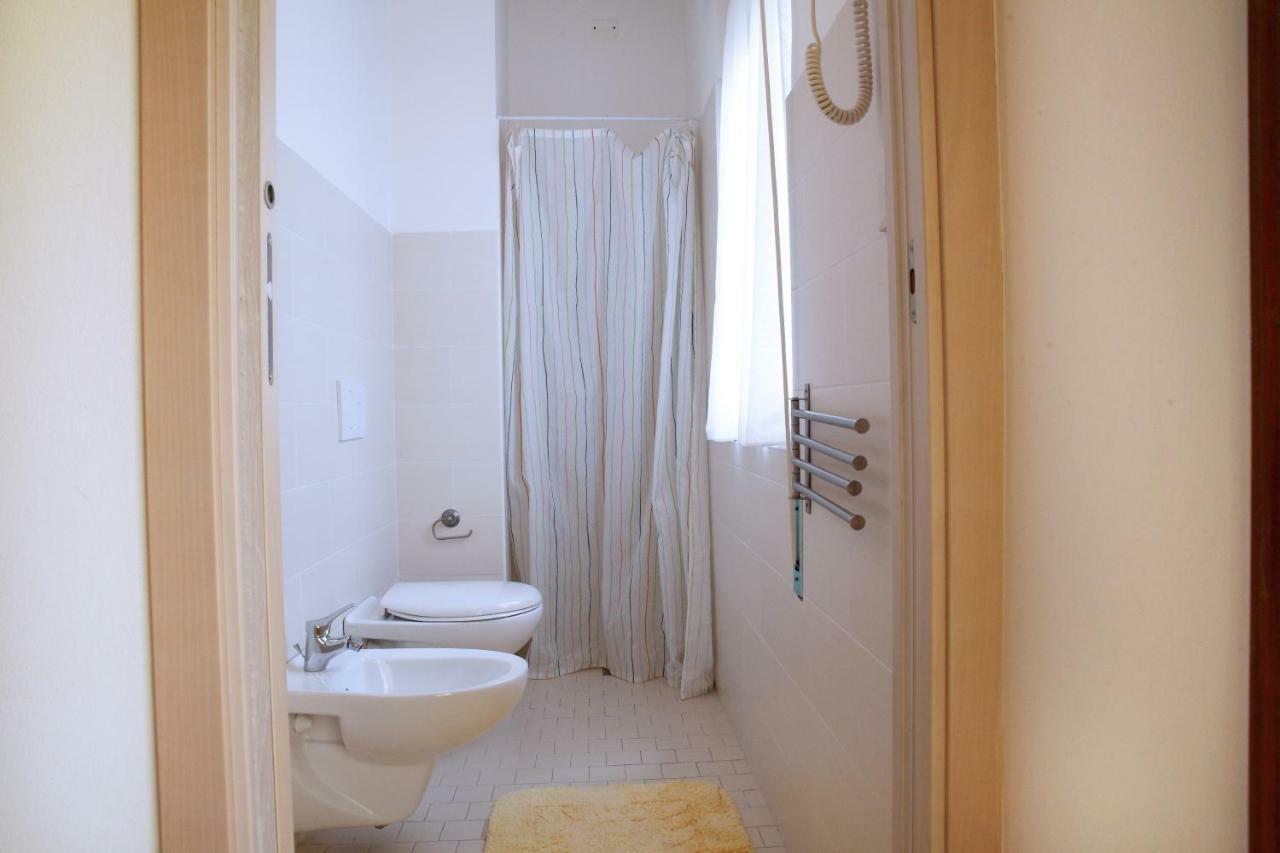Hotel Lagomaggio Rimini Kültér fotó