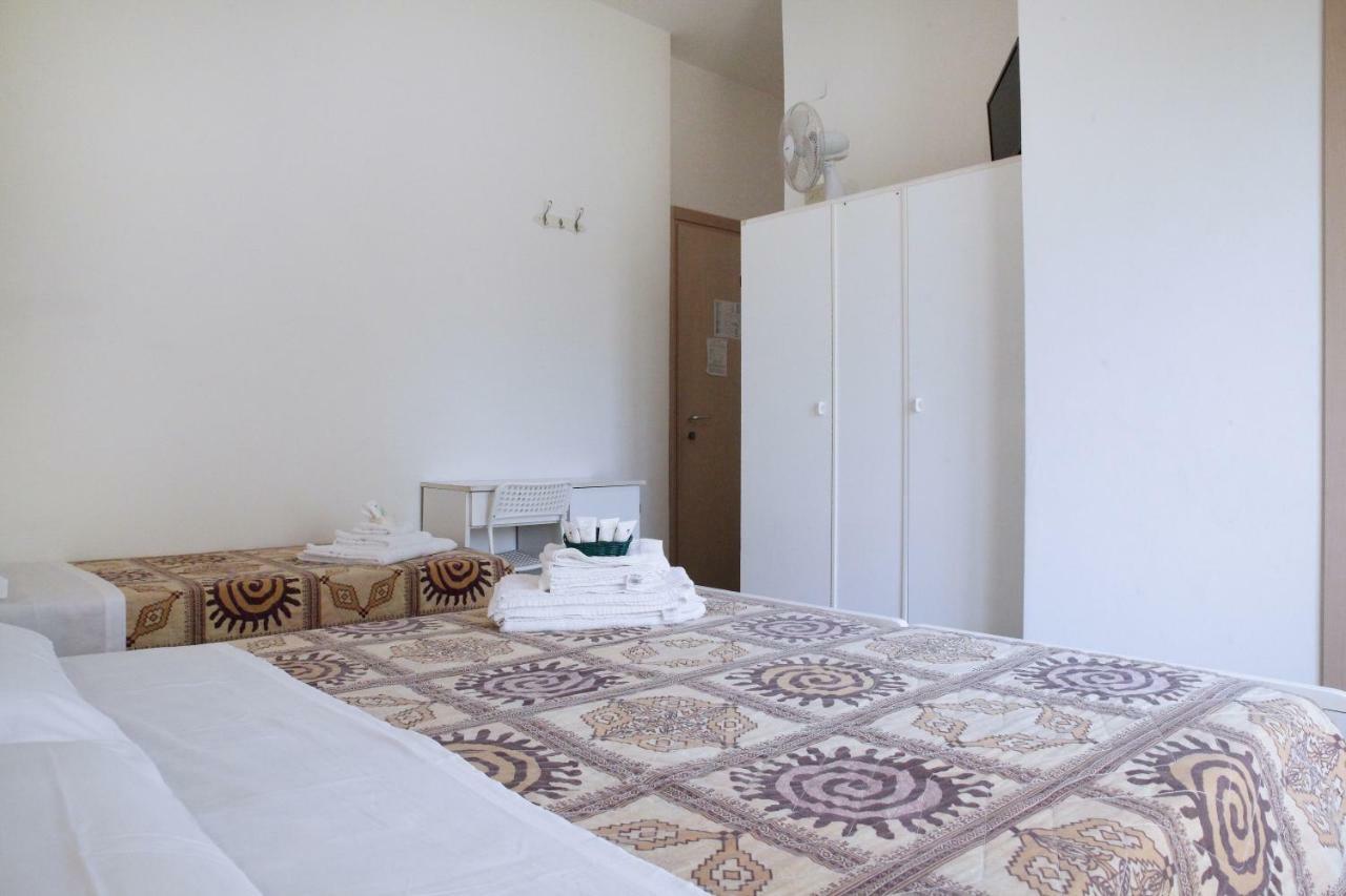 Hotel Lagomaggio Rimini Kültér fotó